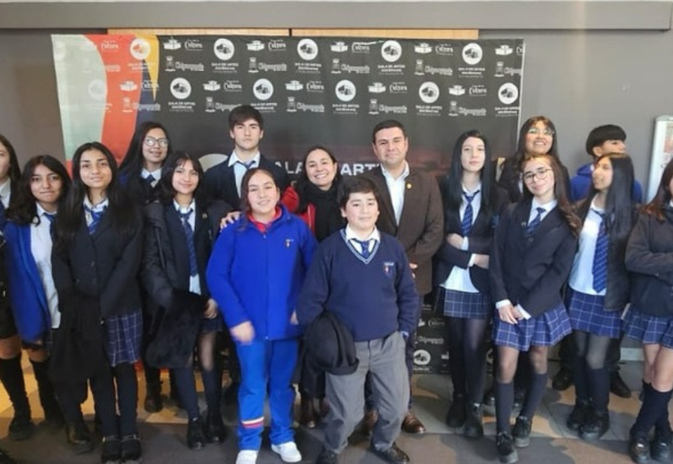 Estudiantes del IHCH asistieron a charla dictada por Seremi de Educación